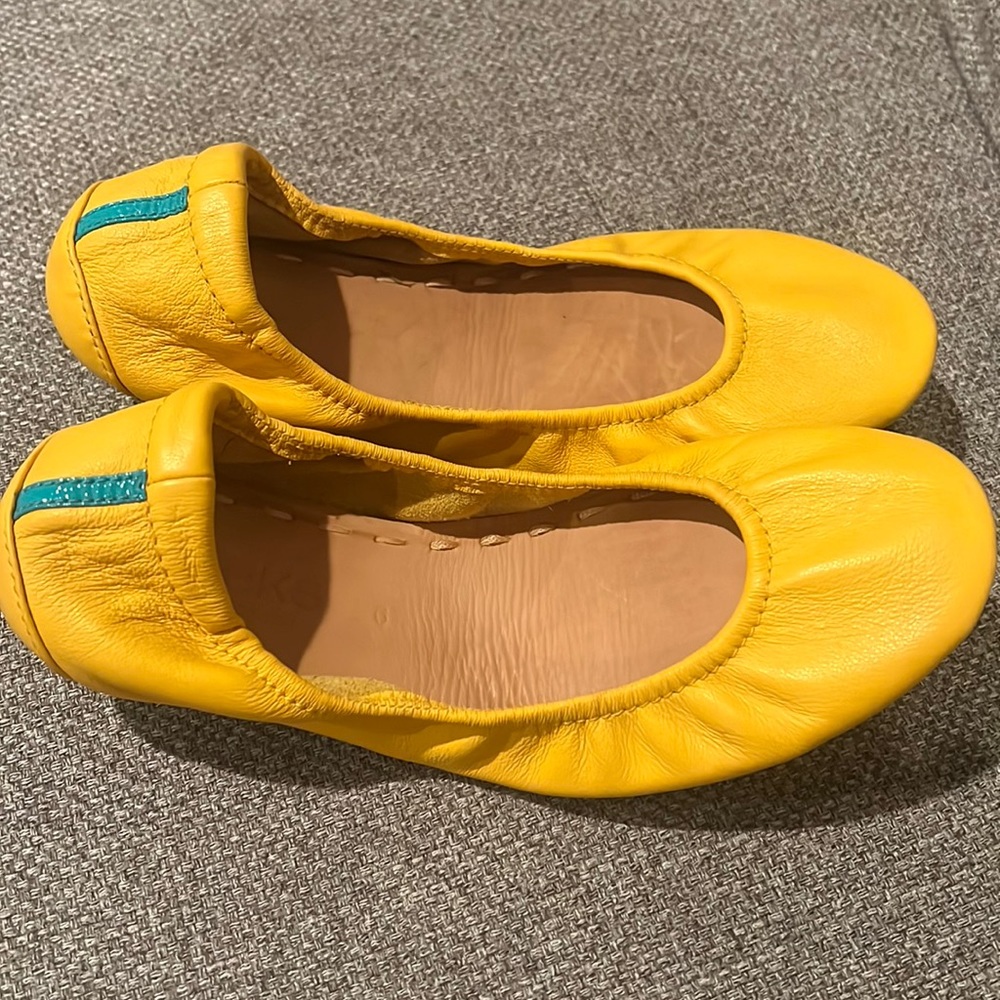 Tieks mustard yellow flats size 6